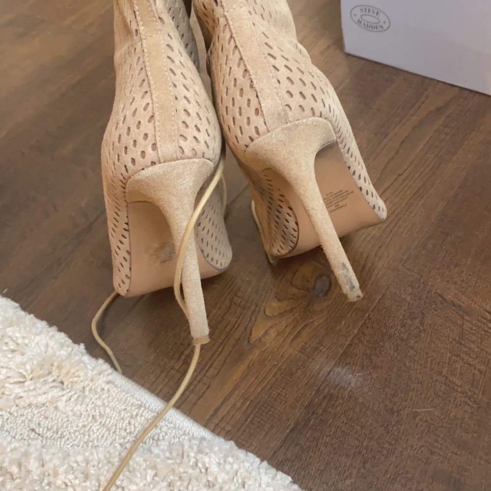 Steve Madden Women's Forsaken Caged Peep-Toe View 3